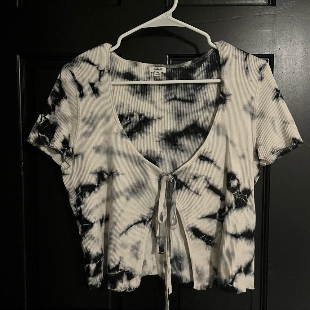 3/$15!! Tie Front Top